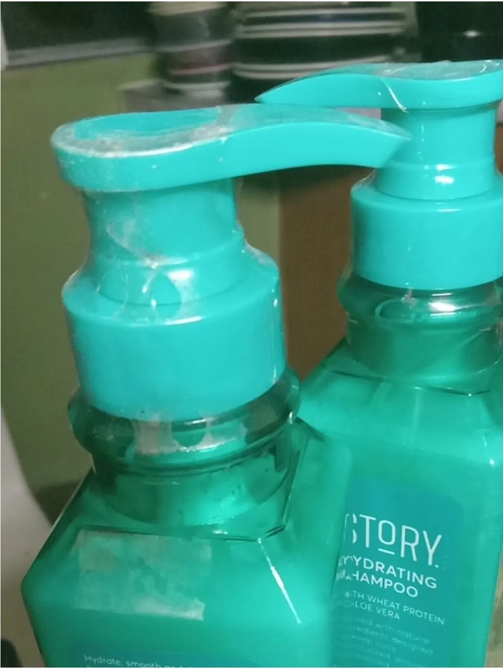 STORY Hydrating Shampoo & conditioner in teal. Moisturizing formula